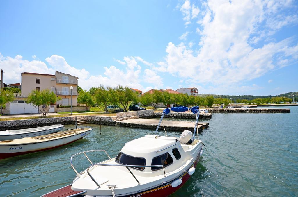 Apartments Vila Punta Jadrtovac Exterior foto