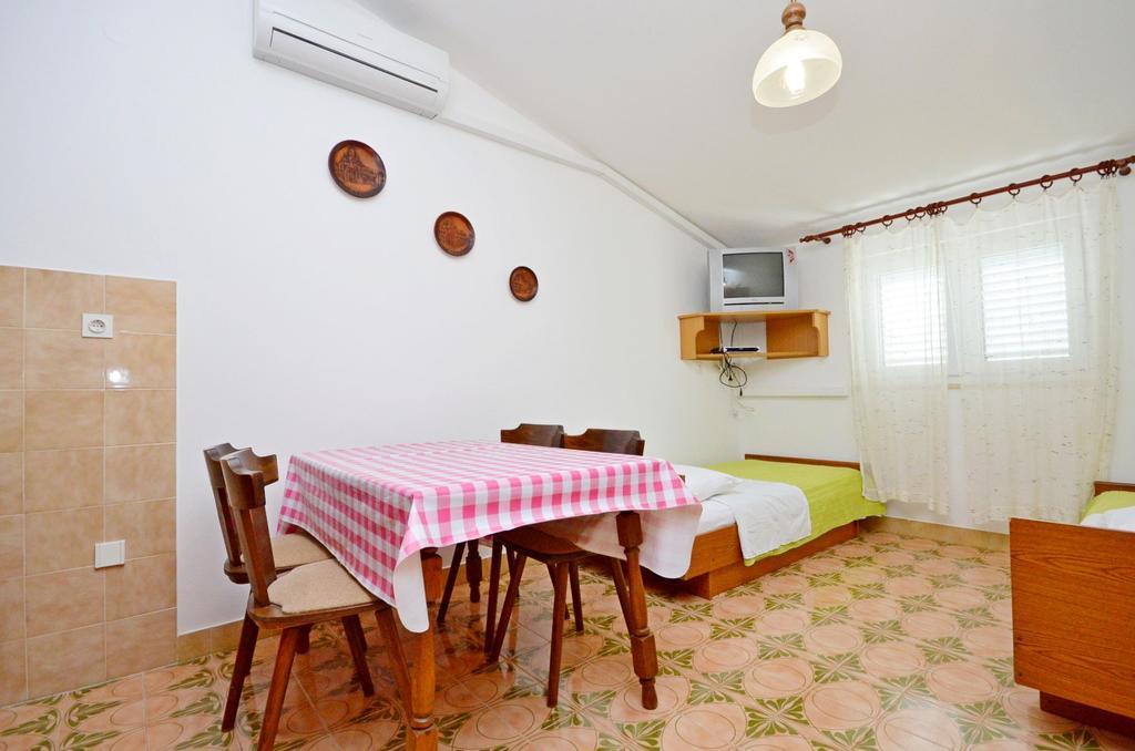 Apartments Vila Punta Jadrtovac Exterior foto